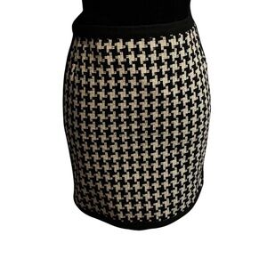 80s Vintage Houndstooth Black & White Skirt.